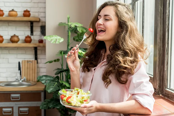 Explore Mindful Eating: Nurture a Healthy Connection with Your Food